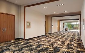 Courtyard By Marriott Calgary Airport